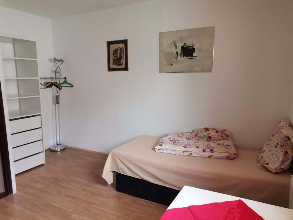 Anh' Private Rooms For Tourist Bratislava Exterior foto